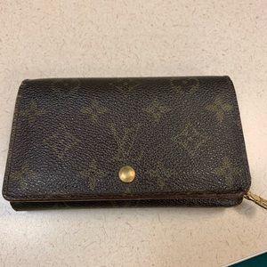 Louis Vuitton Porte Tressor wallet